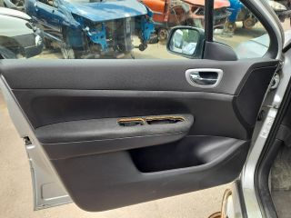 bontott PEUGEOT 307 Váltó Kulissza