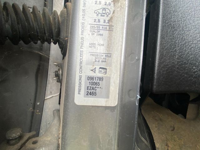 bontott PEUGEOT 307 Vízhűtő Radiátor (Klímás)
