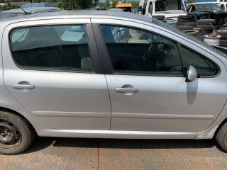 bontott PEUGEOT 307 Vízhűtő Radiátor (Klímás)
