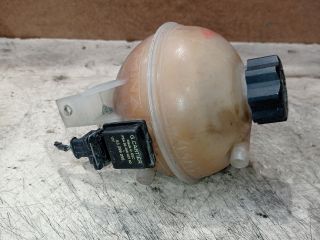 bontott PEUGEOT 307 Kiegyenlítő Tartály