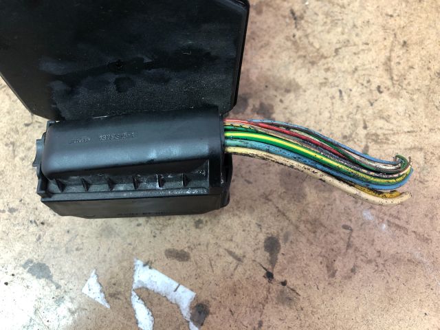 bontott PEUGEOT 307 ABS Kocka