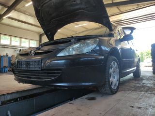 bontott PEUGEOT 307 Bal első Csonkállvány Kerékaggyal