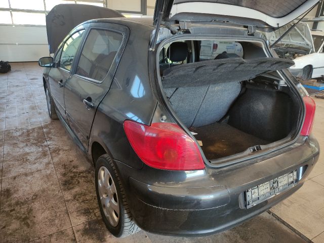 bontott PEUGEOT 307 Bal első Csonkállvány Kerékaggyal