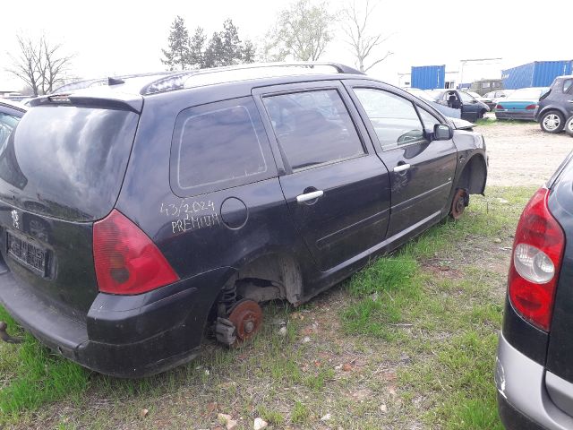 bontott PEUGEOT 307 Felső Motorburkolat