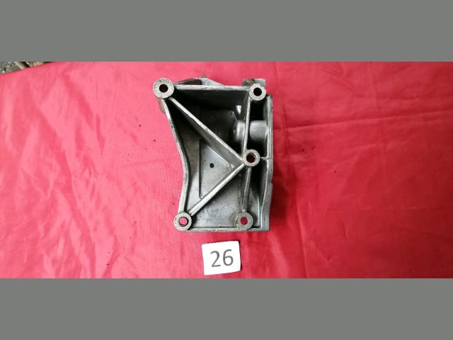 bontott PEUGEOT 307 Generátor Tartó Bak