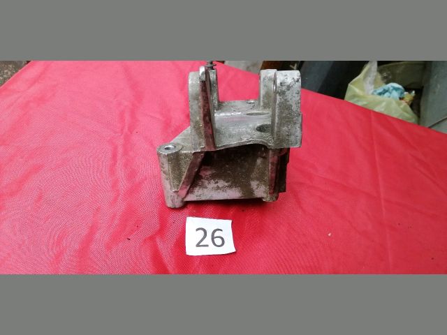 bontott PEUGEOT 307 Generátor Tartó Bak