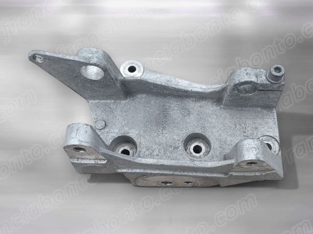 bontott PEUGEOT 307 Generátor Tartó Bak