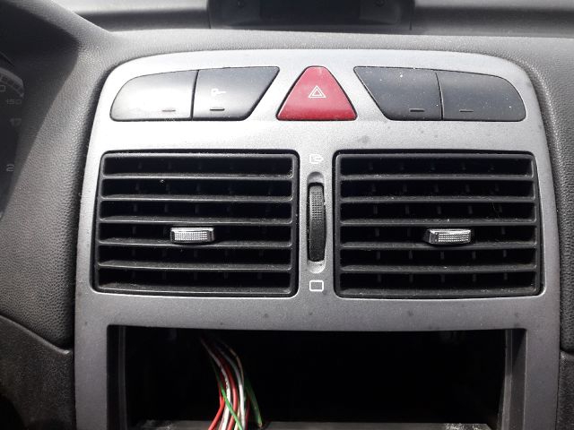 bontott PEUGEOT 307 Intercooler