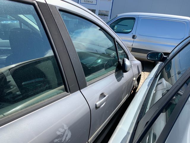 bontott PEUGEOT 307 Jobb hátsó Féknyereg Munkahengerrel