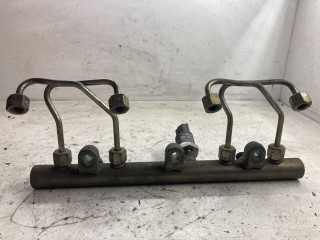 bontott PEUGEOT 307 Közösnyomócső