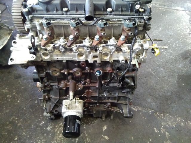 bontott PEUGEOT 307 Motor (Fűzött blokk hengerfejjel)