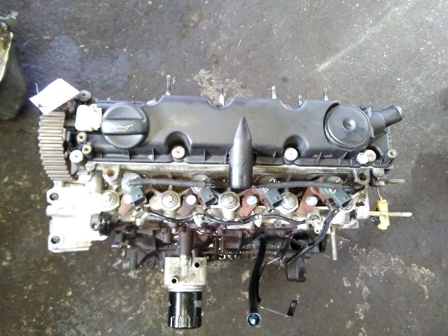 bontott PEUGEOT 307 Motor (Fűzött blokk hengerfejjel)