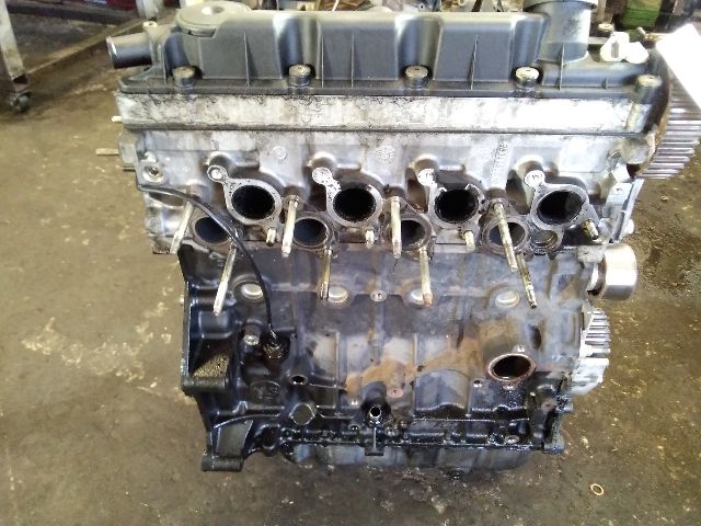 bontott PEUGEOT 307 Motor (Fűzött blokk hengerfejjel)