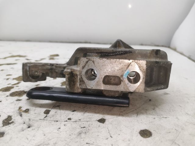 bontott PEUGEOT 307 Motor Tartó Bak (Fém)