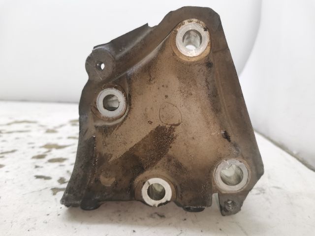 bontott PEUGEOT 307 Motor Tartó Bak (Fém)