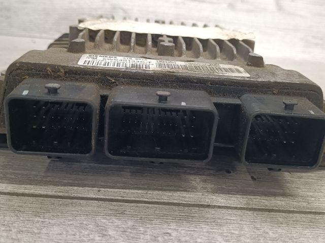 bontott PEUGEOT 307 Motorvezérlő