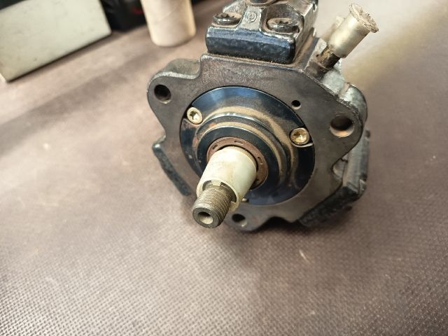 bontott PEUGEOT 307 Nagynyomású Szivattyú