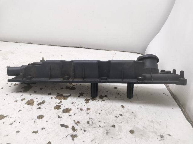 bontott PEUGEOT 307 Szelepfedél