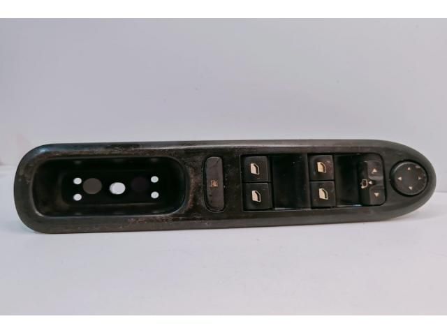 bontott PEUGEOT 307 Ablakemelő és Tükör Kapcsoló