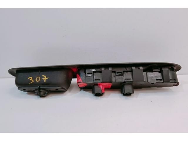 bontott PEUGEOT 307 Ablakemelő és Tükör Kapcsoló