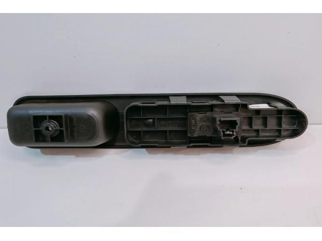 bontott PEUGEOT 307 Ablakemelő és Tükör Kapcsoló