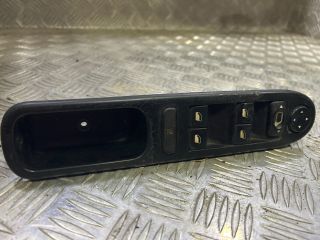 bontott PEUGEOT 307 Ablakemelő és Tükör Kapcsoló