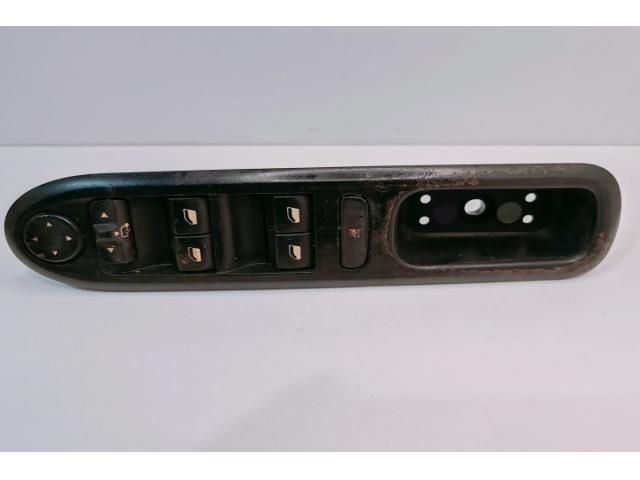 bontott PEUGEOT 307 Ablakemelő és Tükör Kapcsoló