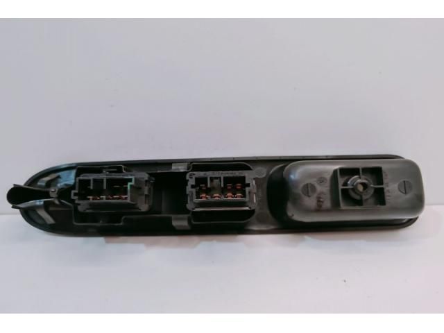 bontott PEUGEOT 307 Ablakemelő és Tükör Kapcsoló