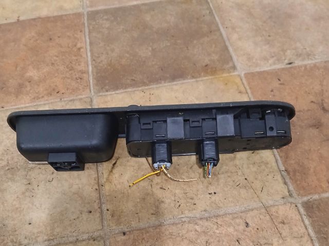 bontott PEUGEOT 307 Ablakemelő Kapcsoló Négyes / Kettes