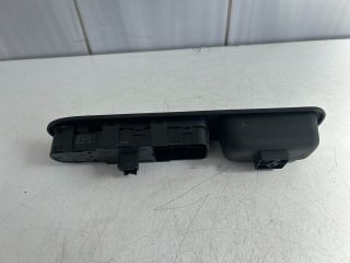bontott PEUGEOT 307 Ablakemelő Kapcsoló Négyes / Kettes