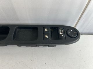 bontott PEUGEOT 307 Ablakemelő Kapcsoló Négyes / Kettes