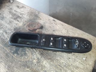 bontott PEUGEOT 307 Ablakemelő Kapcsoló Négyes / Kettes