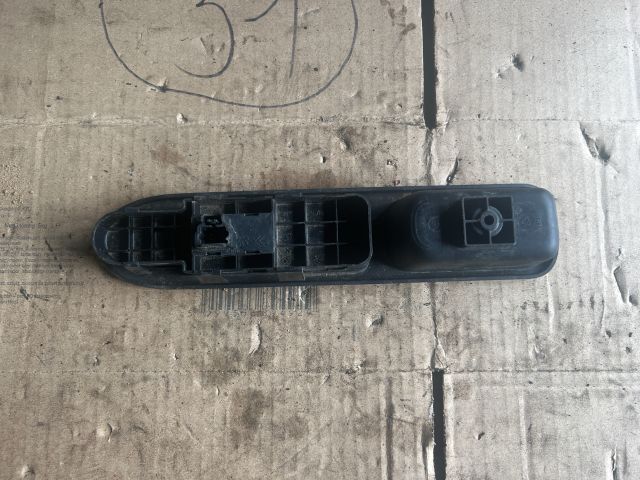 bontott PEUGEOT 307 Ablakemelő Kapcsoló (Pozíciófüggetlen)