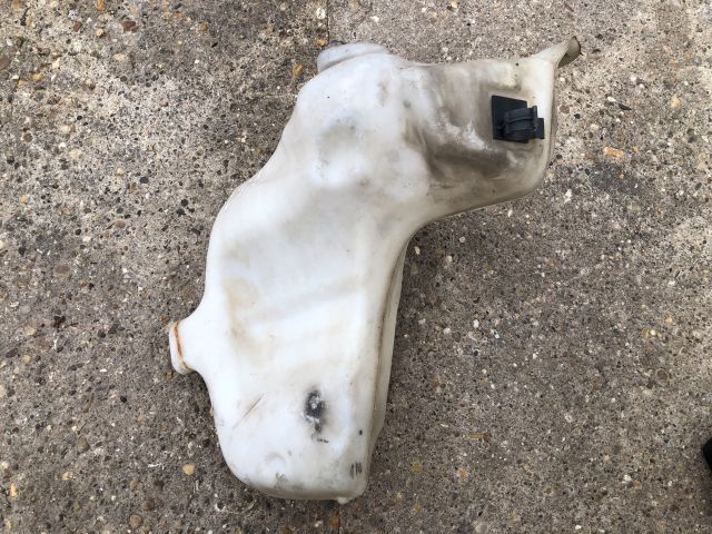 bontott PEUGEOT 307 Ablakmosó Tartály