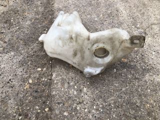 bontott PEUGEOT 307 Ablakmosó Tartály