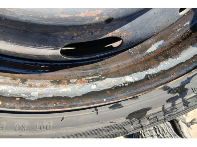 bontott PEUGEOT 307 Acélfelni Szett Gumival