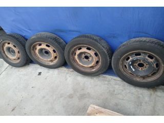 bontott PEUGEOT 307 Acélfelni Szett Gumival