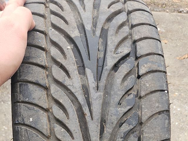 bontott PEUGEOT 307 Alufelni Gumival (1 db)