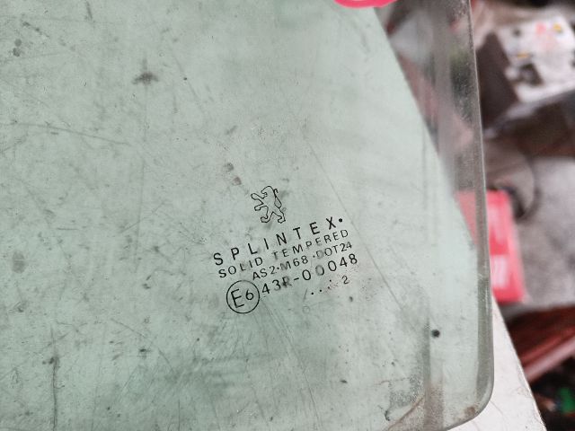 bontott PEUGEOT 307 Bal első Ablak