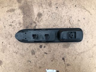 bontott PEUGEOT 307 Bal első Ablakemelő Kapcsoló