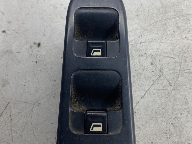 bontott PEUGEOT 307 Bal első Ablakemelő Kapcsoló