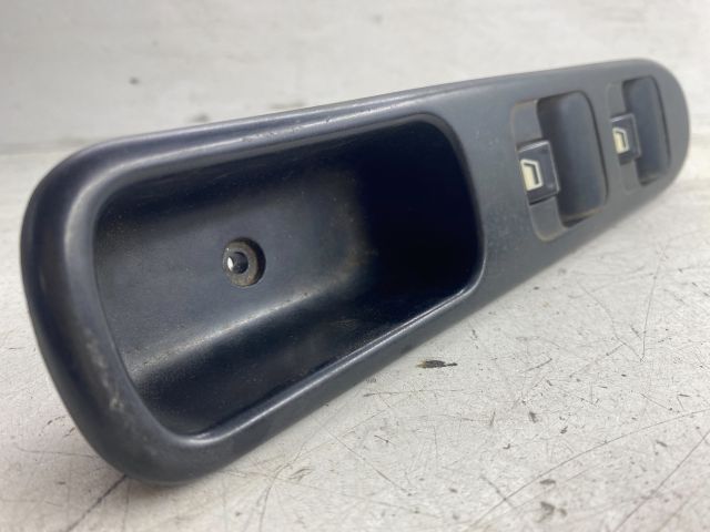 bontott PEUGEOT 307 Bal első Ablakemelő Kapcsoló