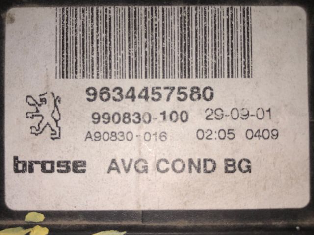 bontott PEUGEOT 307 Bal első Ablakemelő Motor