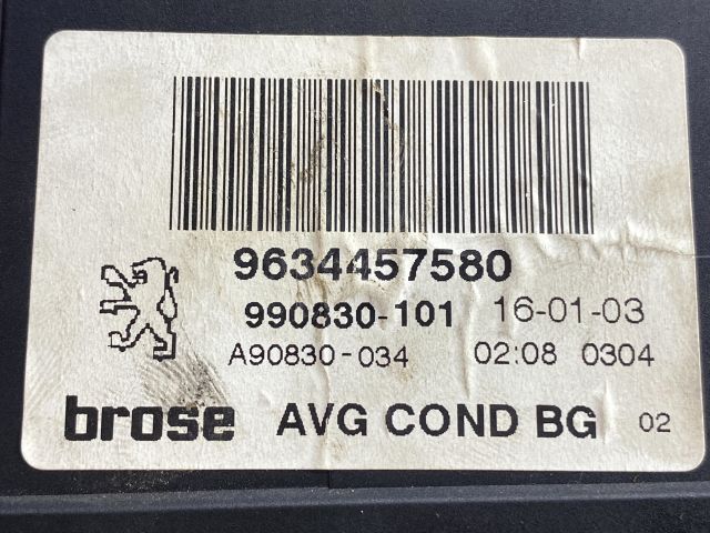 bontott PEUGEOT 307 Bal első Ablakemelő Motor