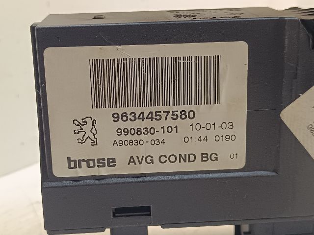 bontott PEUGEOT 307 Bal első Ablakemelő Motor