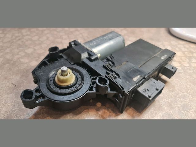 bontott PEUGEOT 307 Bal első Ablakemelő Motor