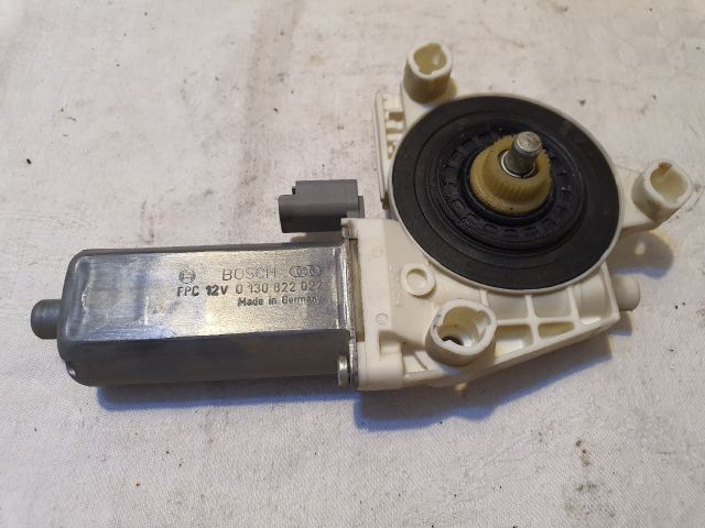 bontott PEUGEOT 307 Bal első Ablakemelő Motor