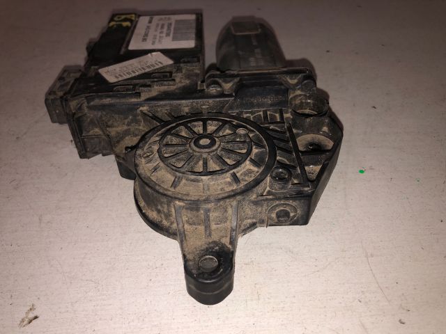 bontott PEUGEOT 307 Bal első Ablakemelő Motor