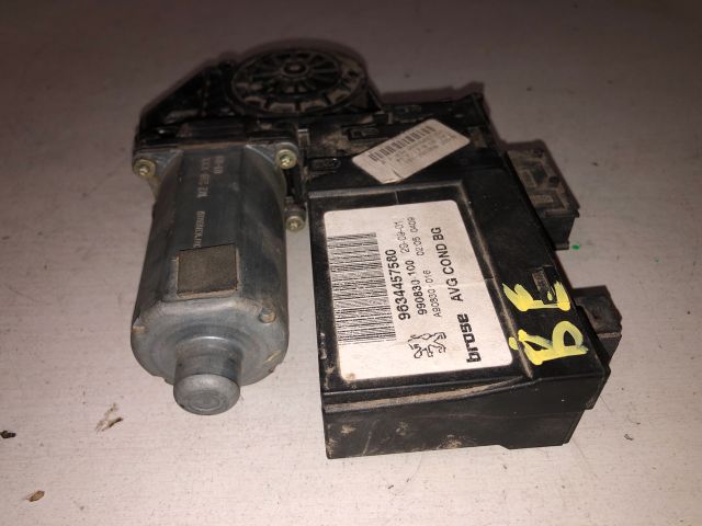 bontott PEUGEOT 307 Bal első Ablakemelő Motor