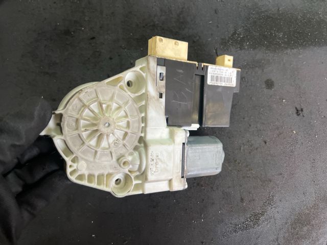 bontott PEUGEOT 307 Bal első Ablakemelő Motor